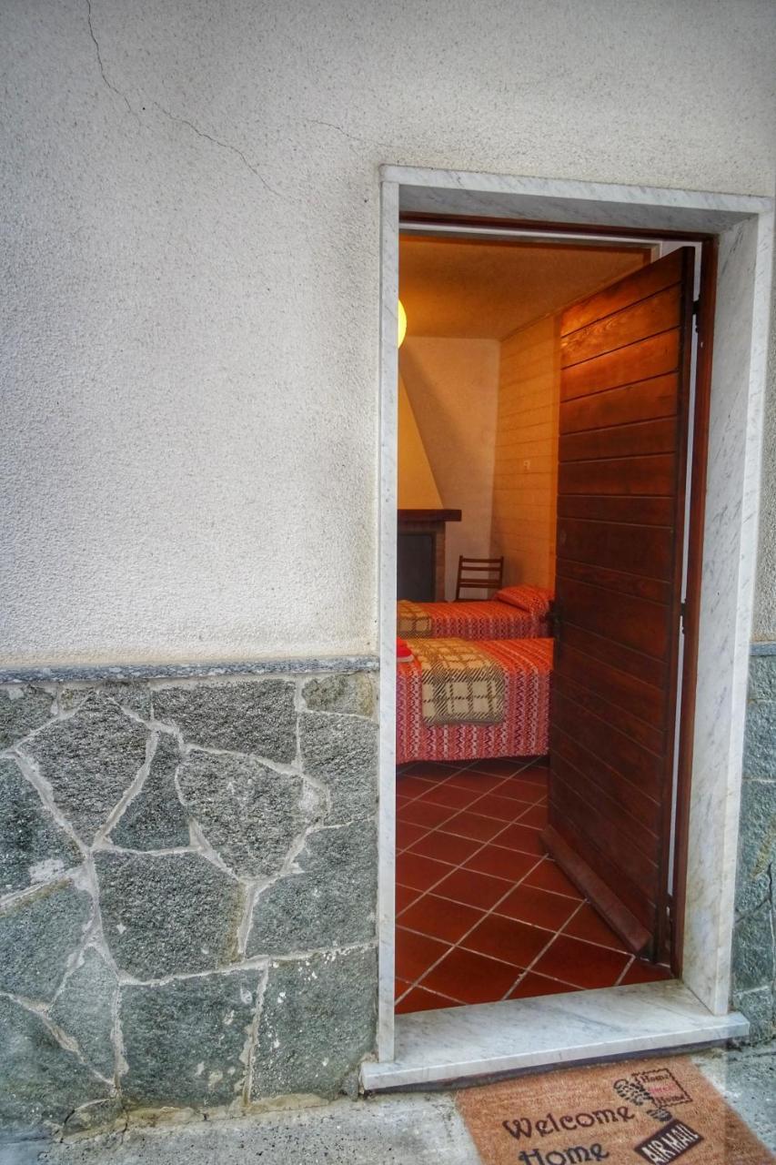 Bed And Breakfast Le Quattro Stagioni Neirone Экстерьер фото